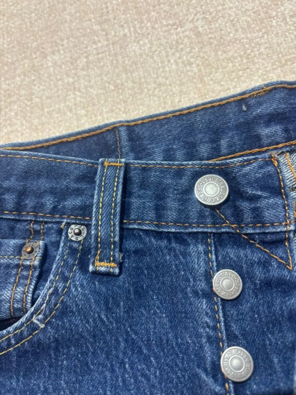 Levi's 501 Original Fit Button Fly Dark Wash Jeans W32 L30